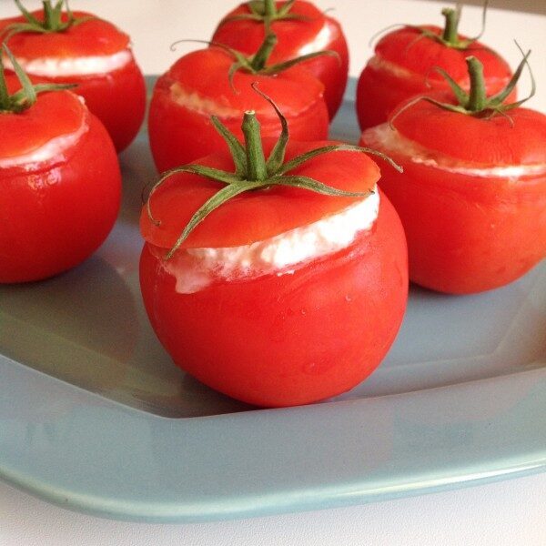 Pomodori ripieni di tonno e caprino