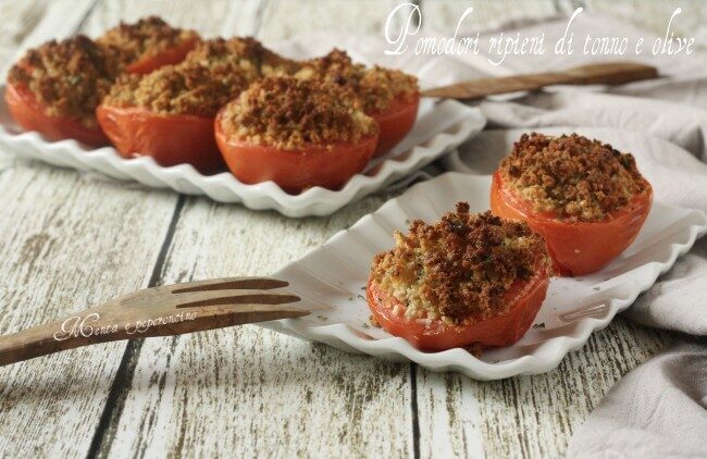 Pomodori ripieni di tonno e olive
