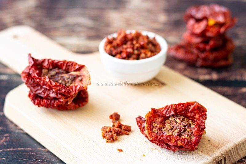 Pomodori secchi e capuliato