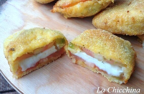 Pomodori verdi fritti con sorpresa
