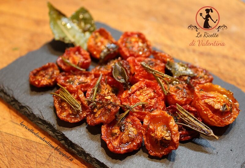 Pomodorini confit alle erbe aromatiche