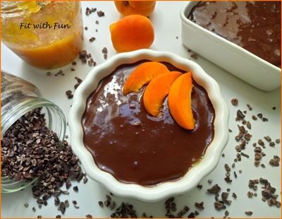 Porridge freddo sacher al cioccolato e albicocche