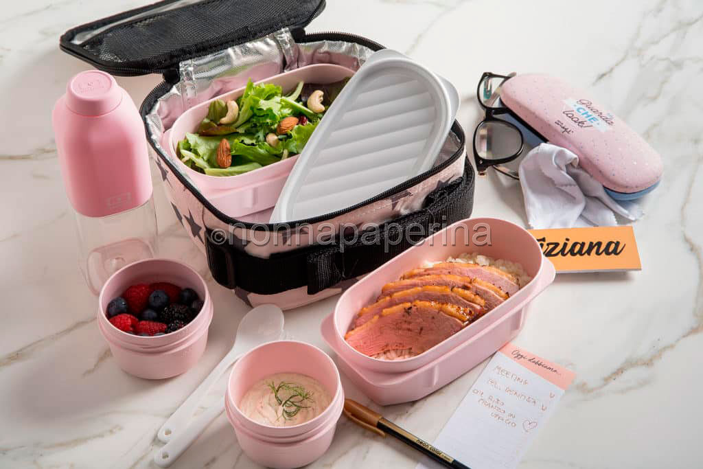 Pranzo in ufficio con petto di anatra ed insalata