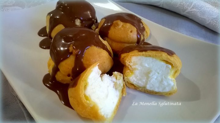 Profitterol al cioccolato senza glutine