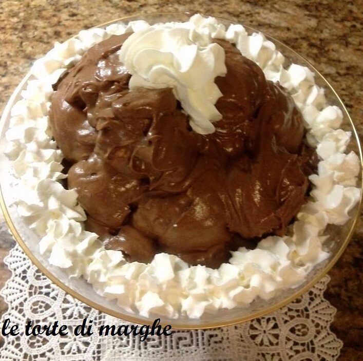Profitterol bianco e nero messinese