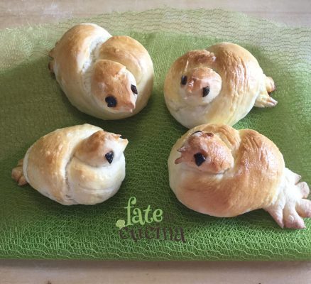 Pulcini di Pane – Ricetta Facile e Creativa per la Tavola di Pasqua o il Pic-Nic di Pasquetta