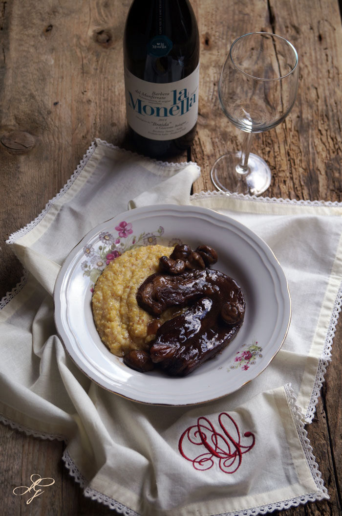 Punta di vitello (con l’osso) con vino rosso e castagne
