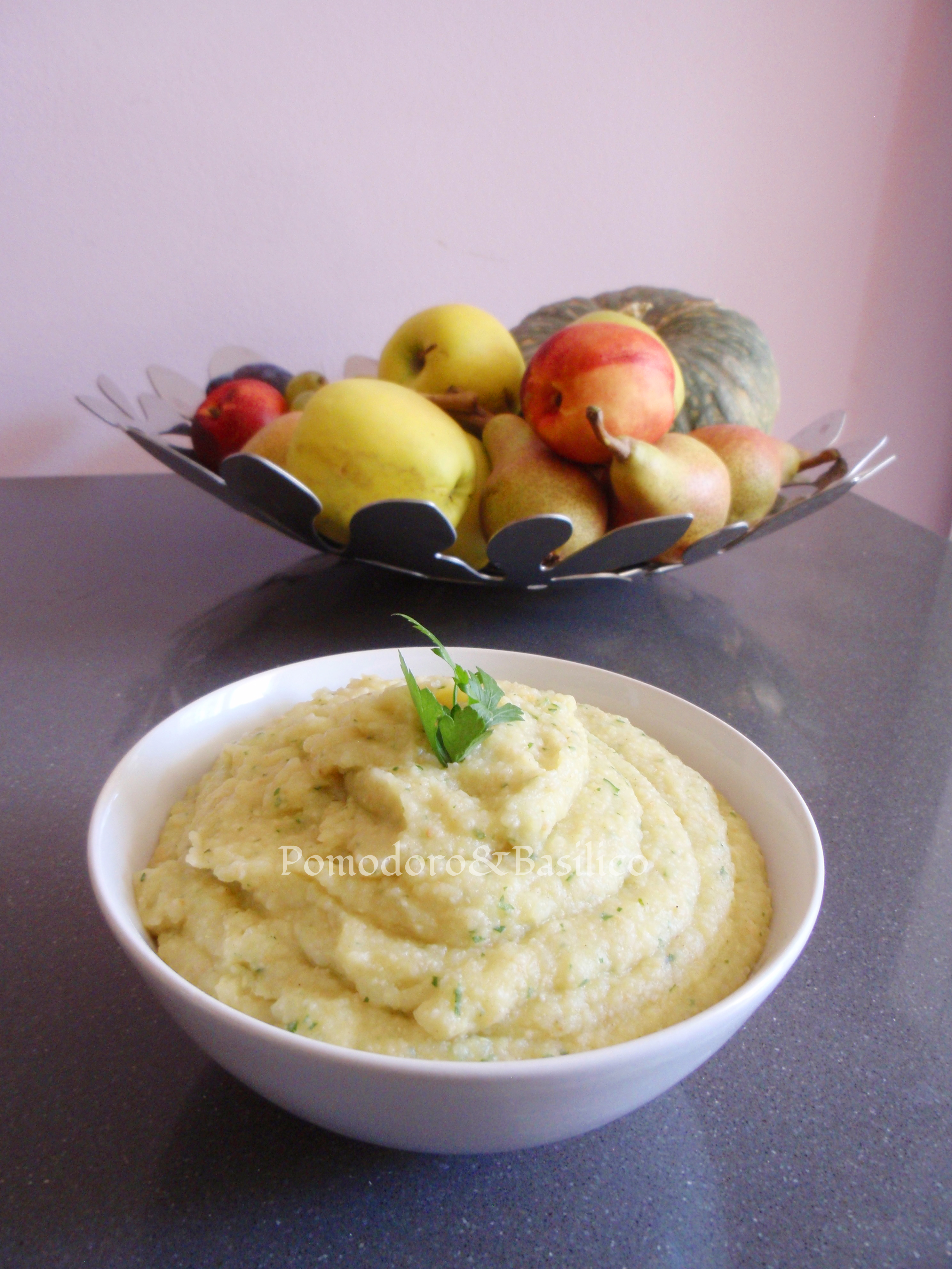 Puré di patate con crema di zucchine