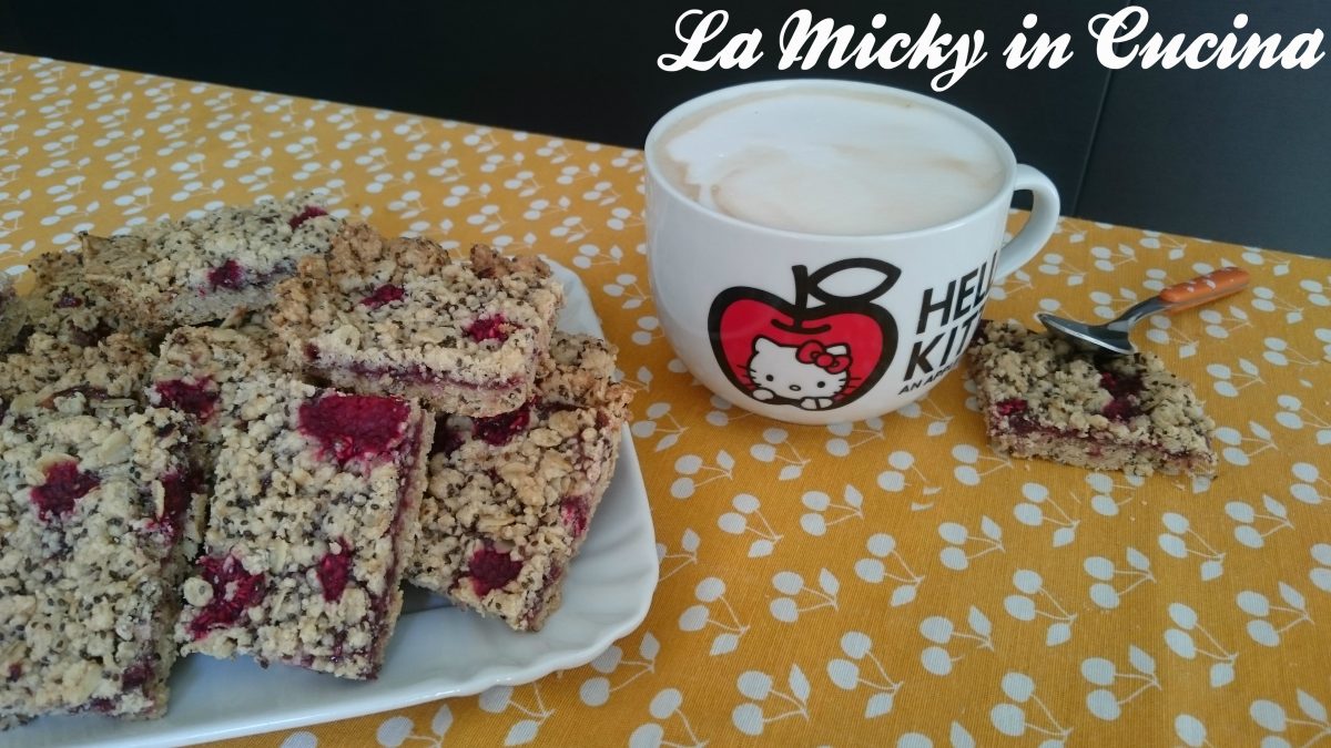 Quadrotti crumble ai lamponi