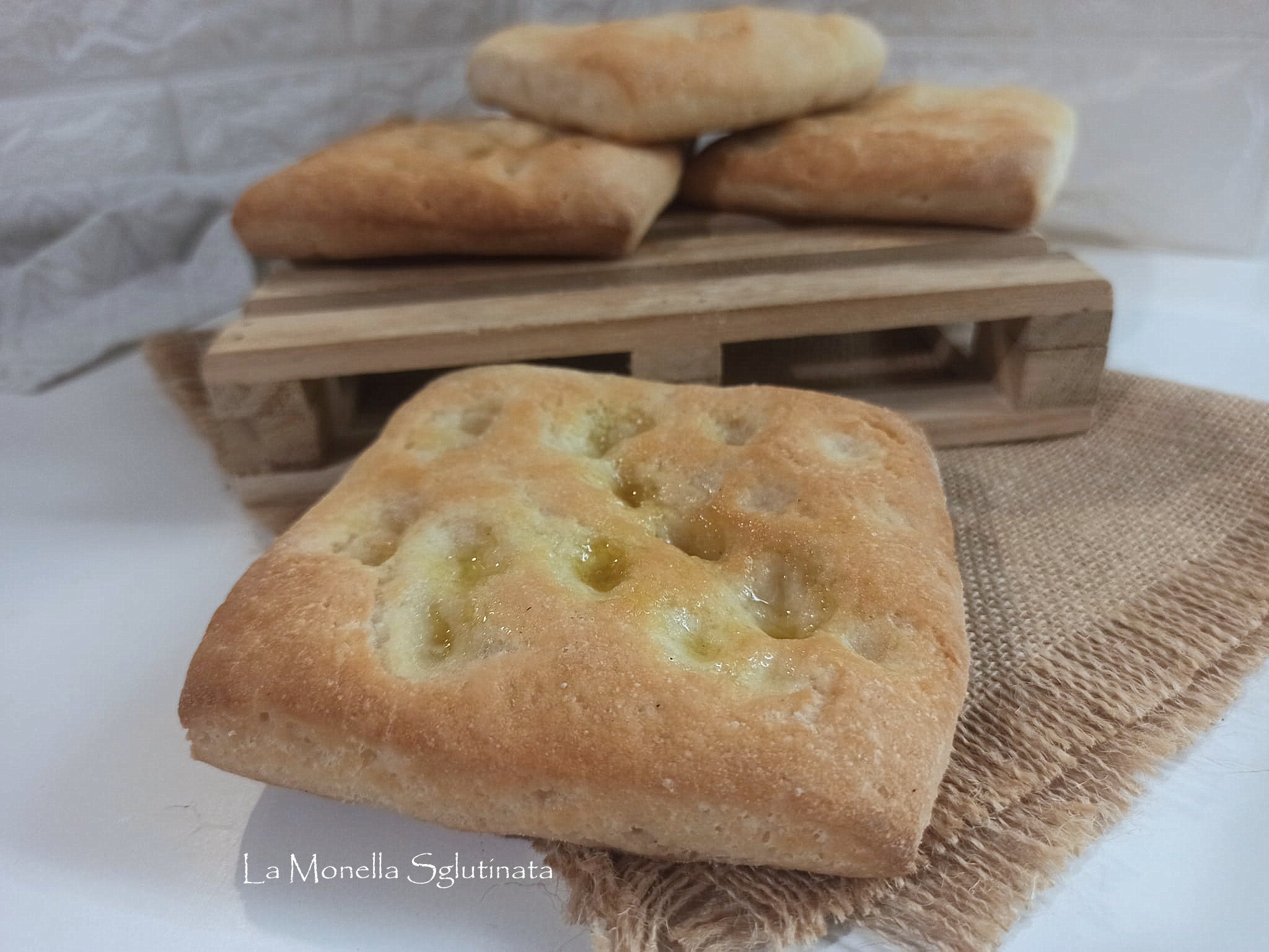 Quadrottini di focaccia senza glutine