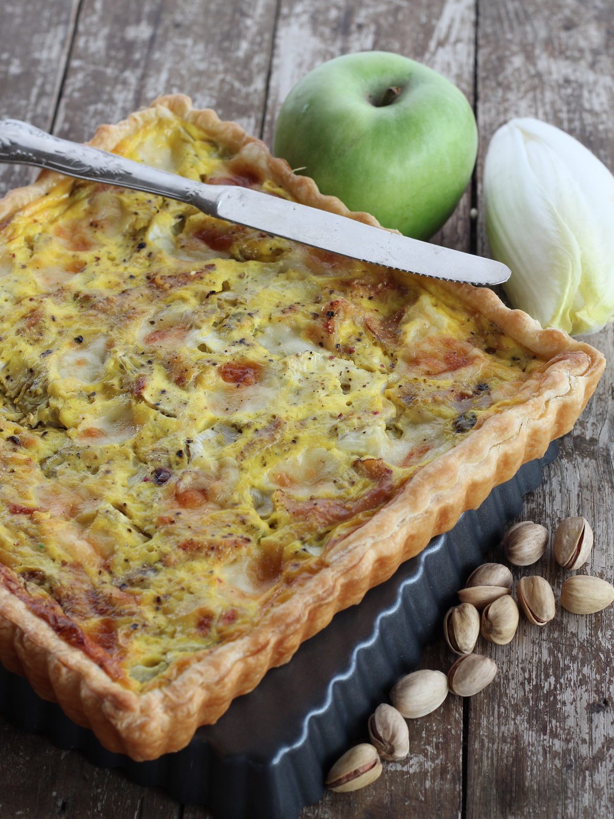Quiche con indivia e taleggio