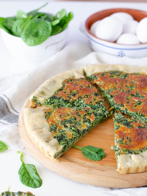 Quiche di pasta brisè all’olio con ripieno di ricotta e spinaci (senza lattosio)