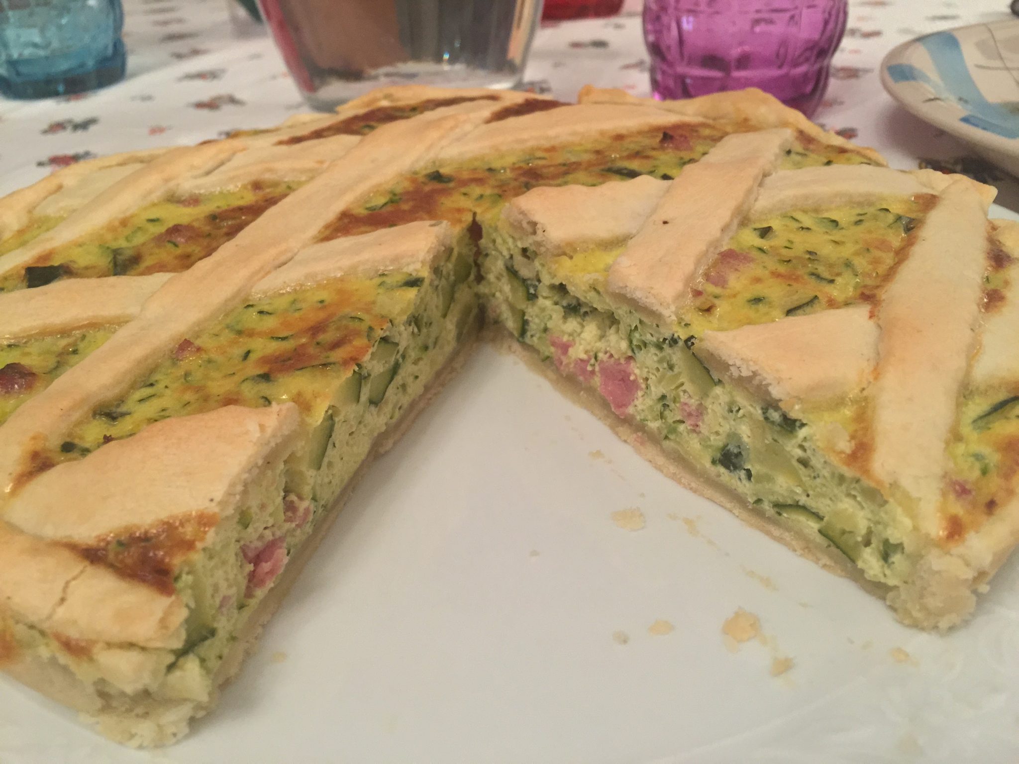 Quiche di zucchine e scamorza su brisé alle spezie