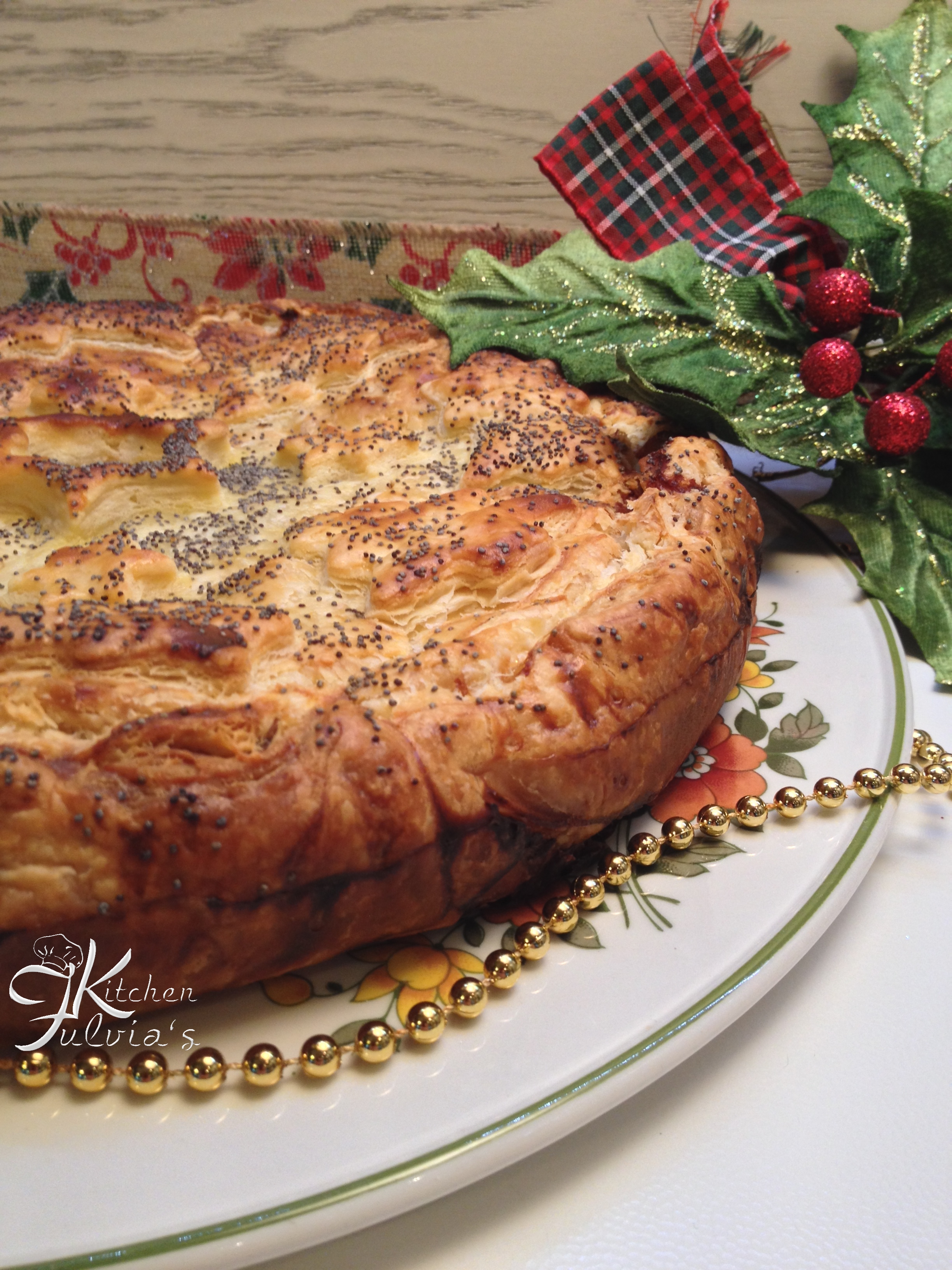 Quiche vegetariana di natale con zucchine e melanzane