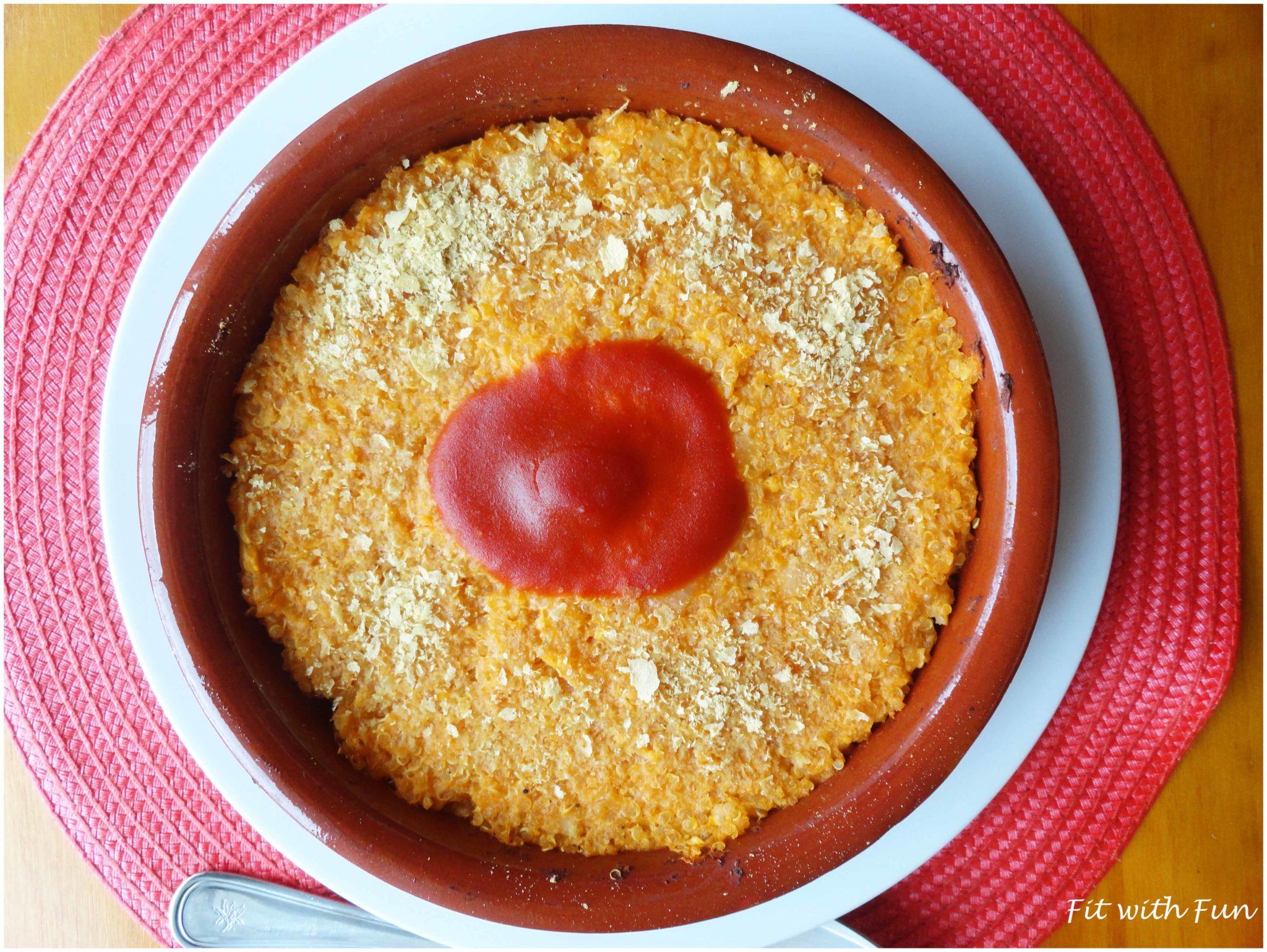 Quinoa al tegamino con crema di cavolfiore e pomodoro