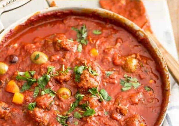 Ragù di salsiccia e olive