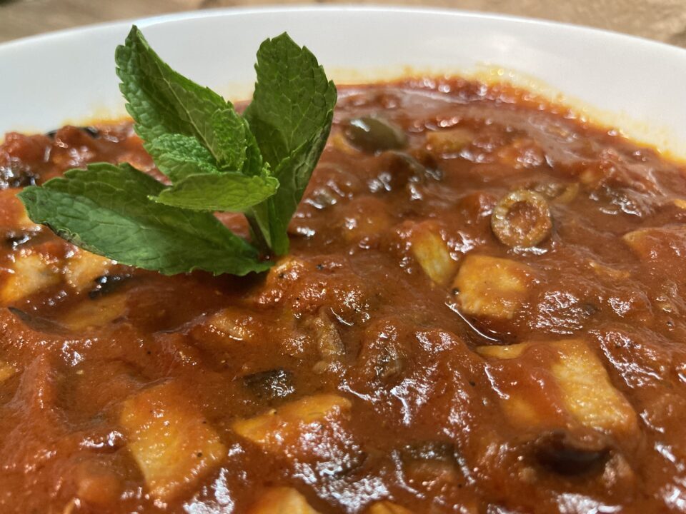 Ragù di tonno: ricetta fatta in casa (con tonno fresco di alta qualità)