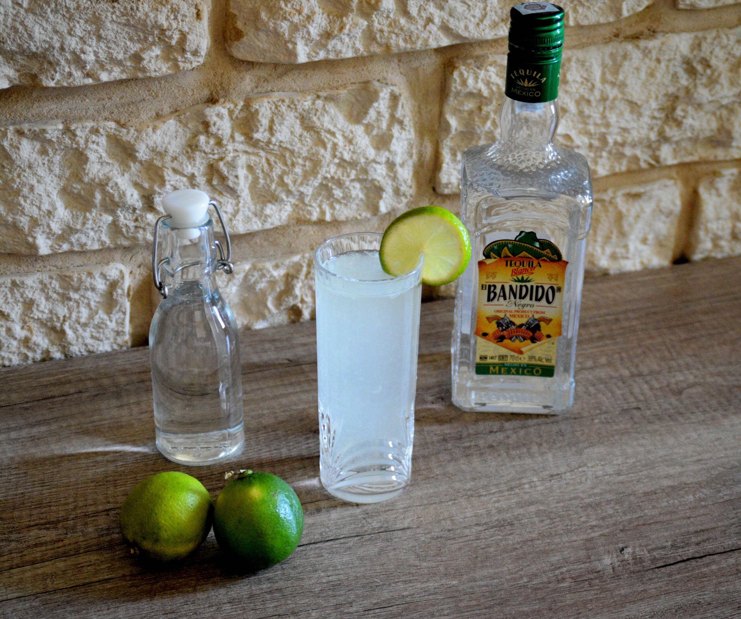 Ranch water cocktail fatto in casa: tutti lo vogliono provare ma in pochi lo sanno fare