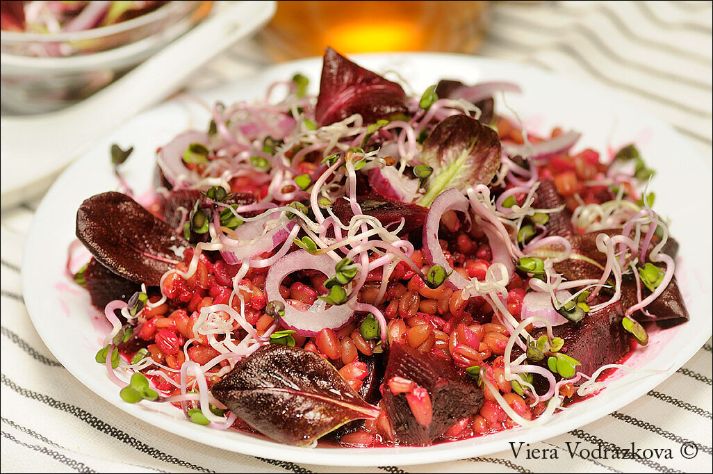 Rapa rossa in agrodolce con farro integrale