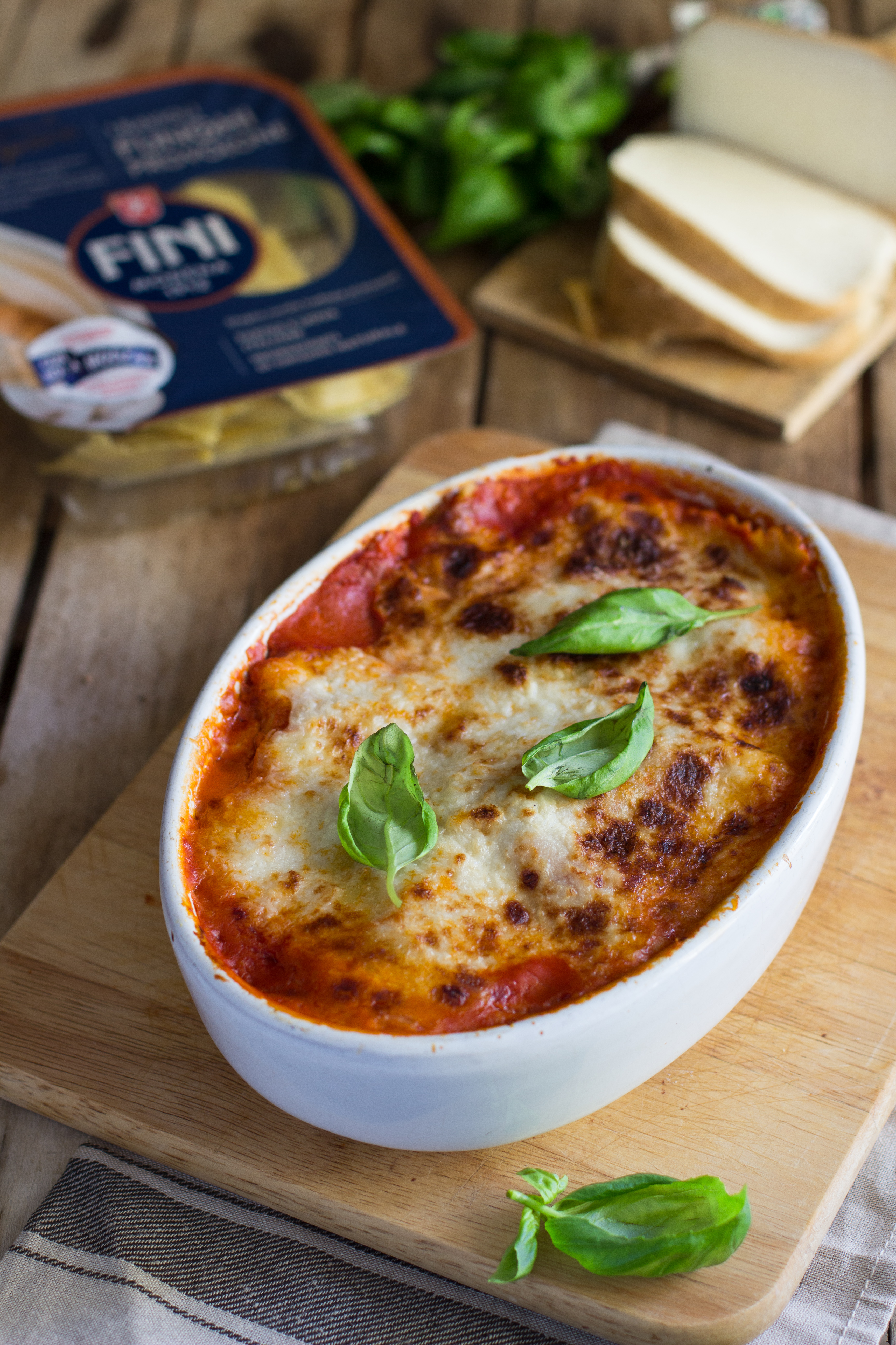 Ravioli al forno con provola affumicata di bufala