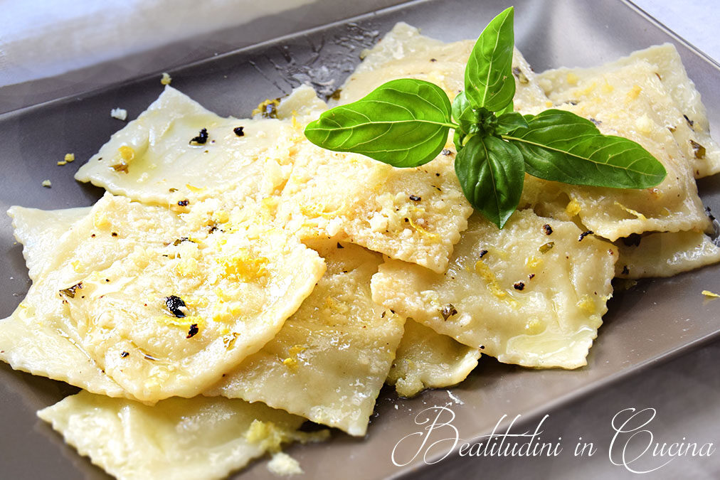 Ravioli al pecorino, basilico e limone