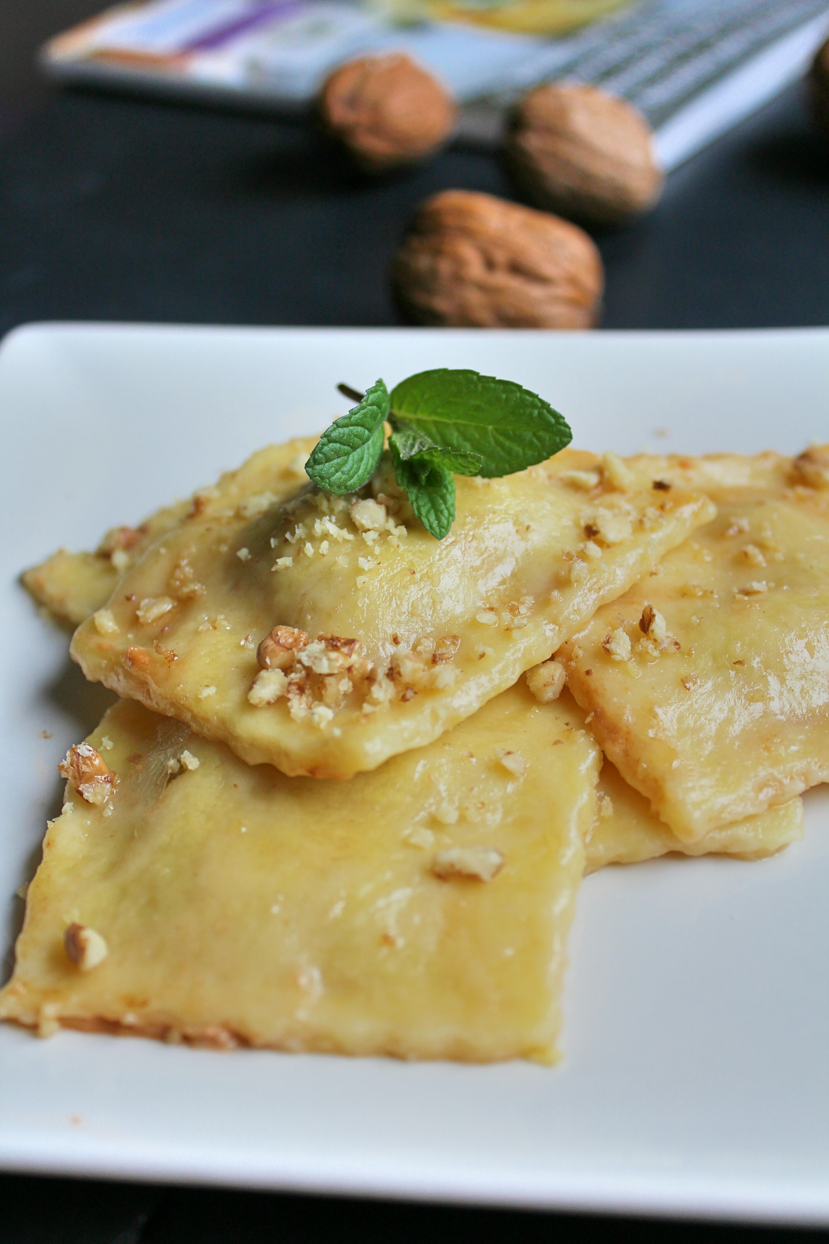 Ravioli con ricotta e noci