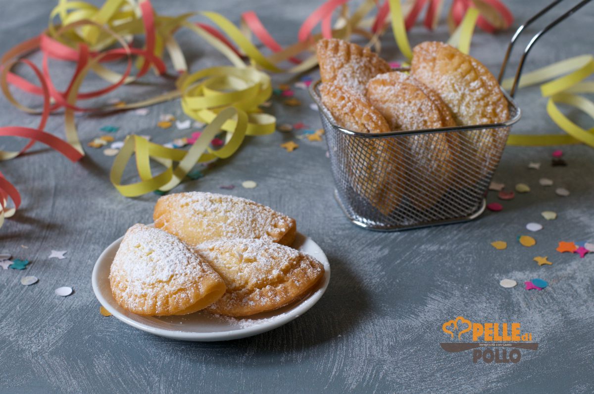 Ravioli di carnevale ripieni alla nutella