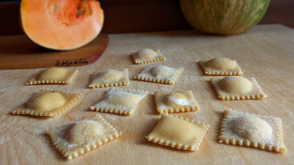 Ravioli ripieni di ricotta e zucca – ricetta facile – homemade