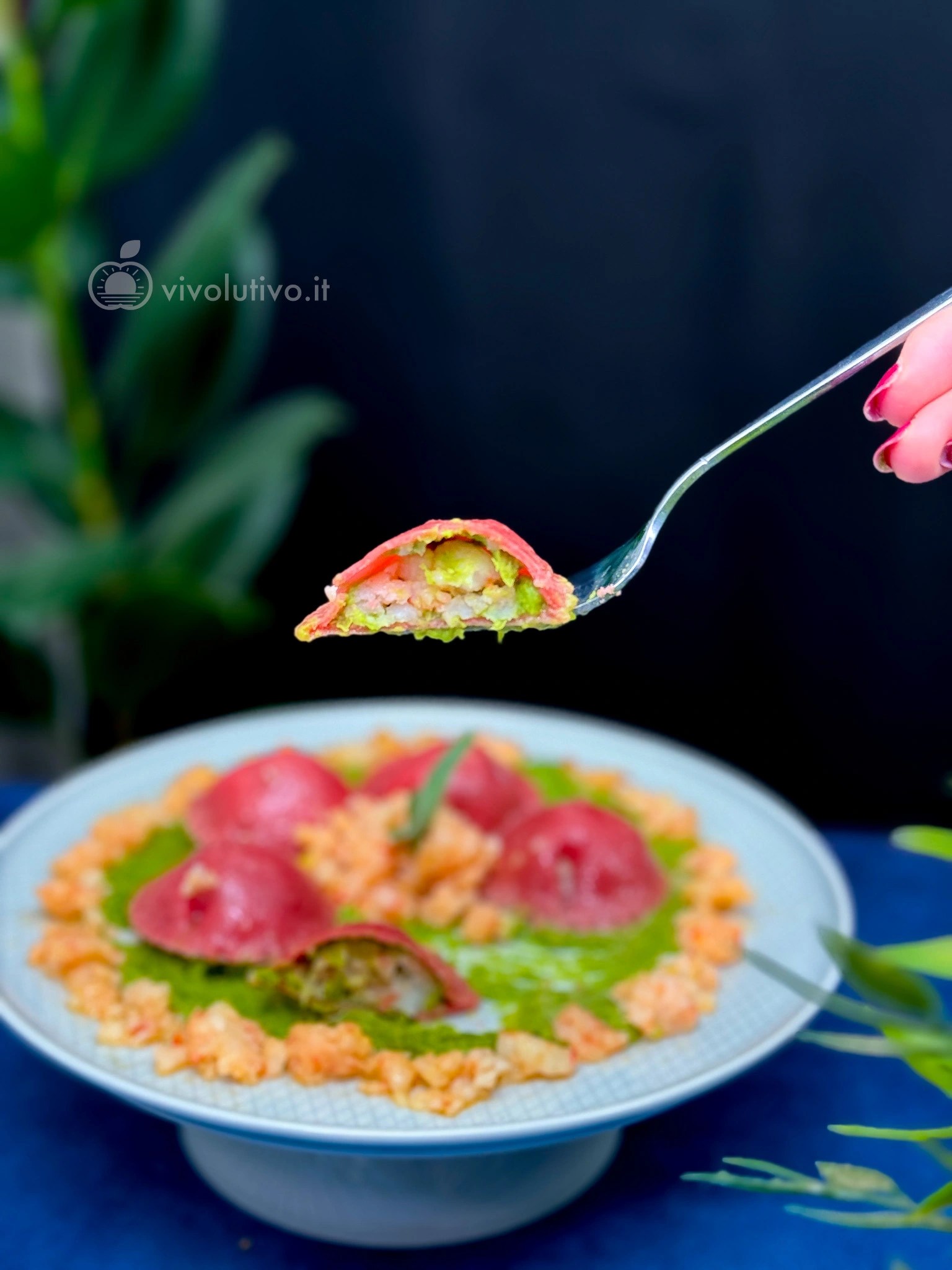 Ravioli senza glutine con tartare di gamberi e crema di piselli