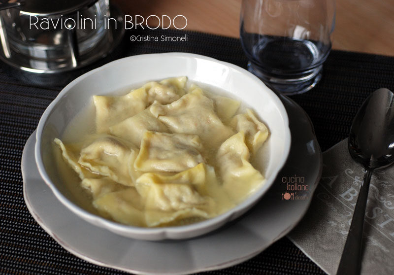 Raviolini in brodo