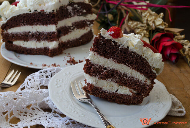 Red velvet con frosting al formaggio