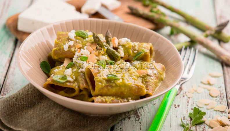 Ricchi paccheri al teff con crema di asparagi