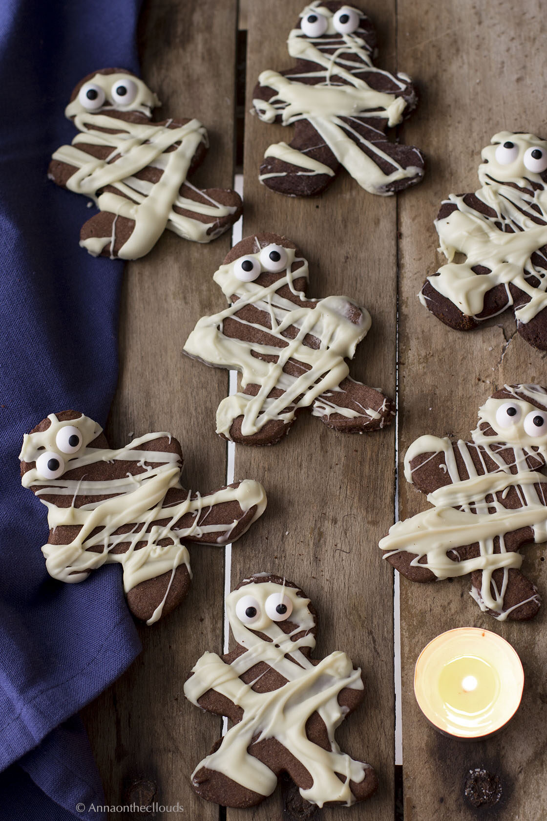 Ricetta biscotti halloween: mummie al cacao e cioccolato bianco