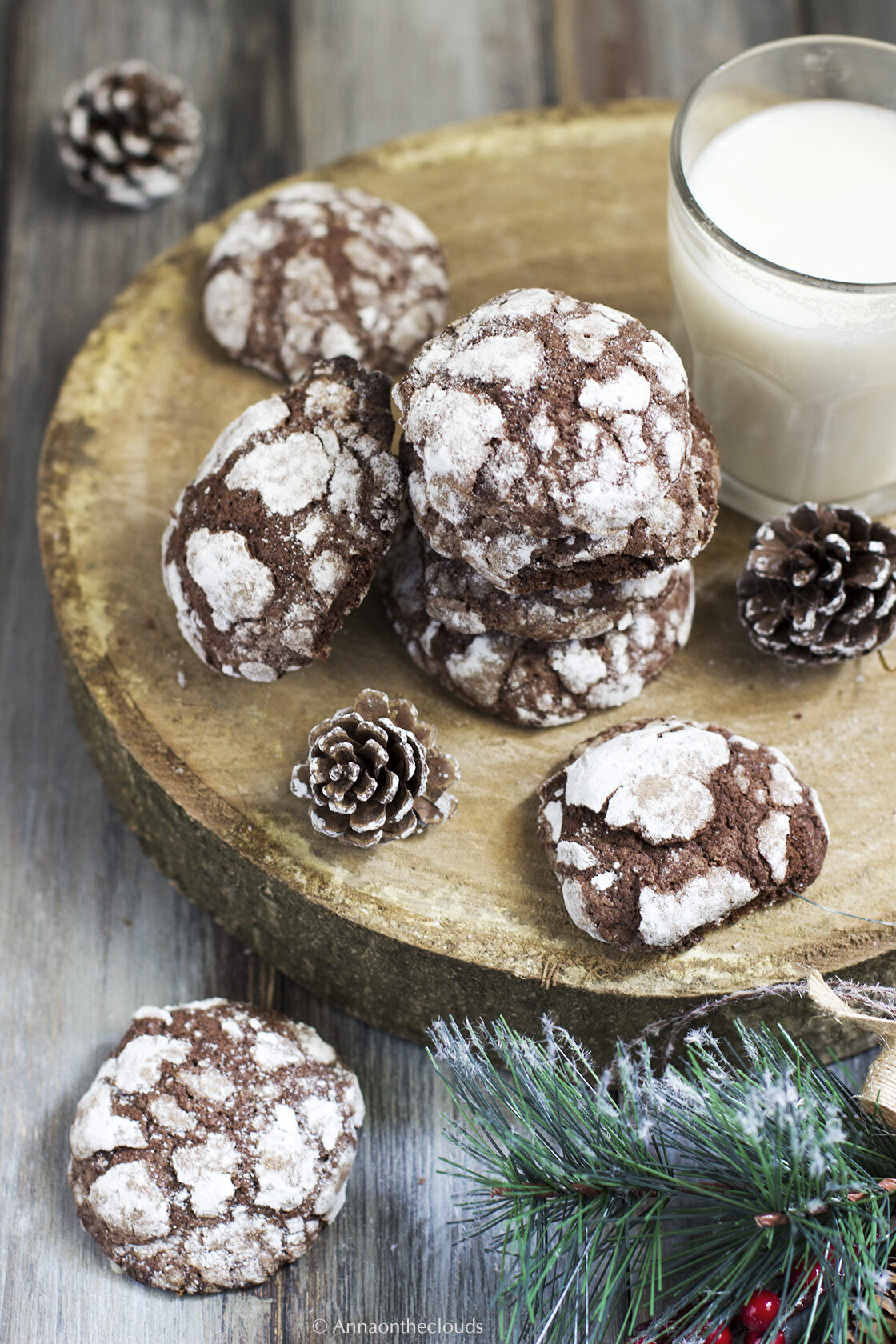 Ricetta chocolate crinkles cookies