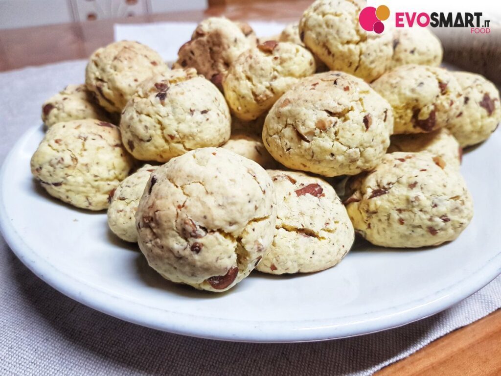 Ricetta dei kourabiedes, un tipico dolce greco preparato per voi!