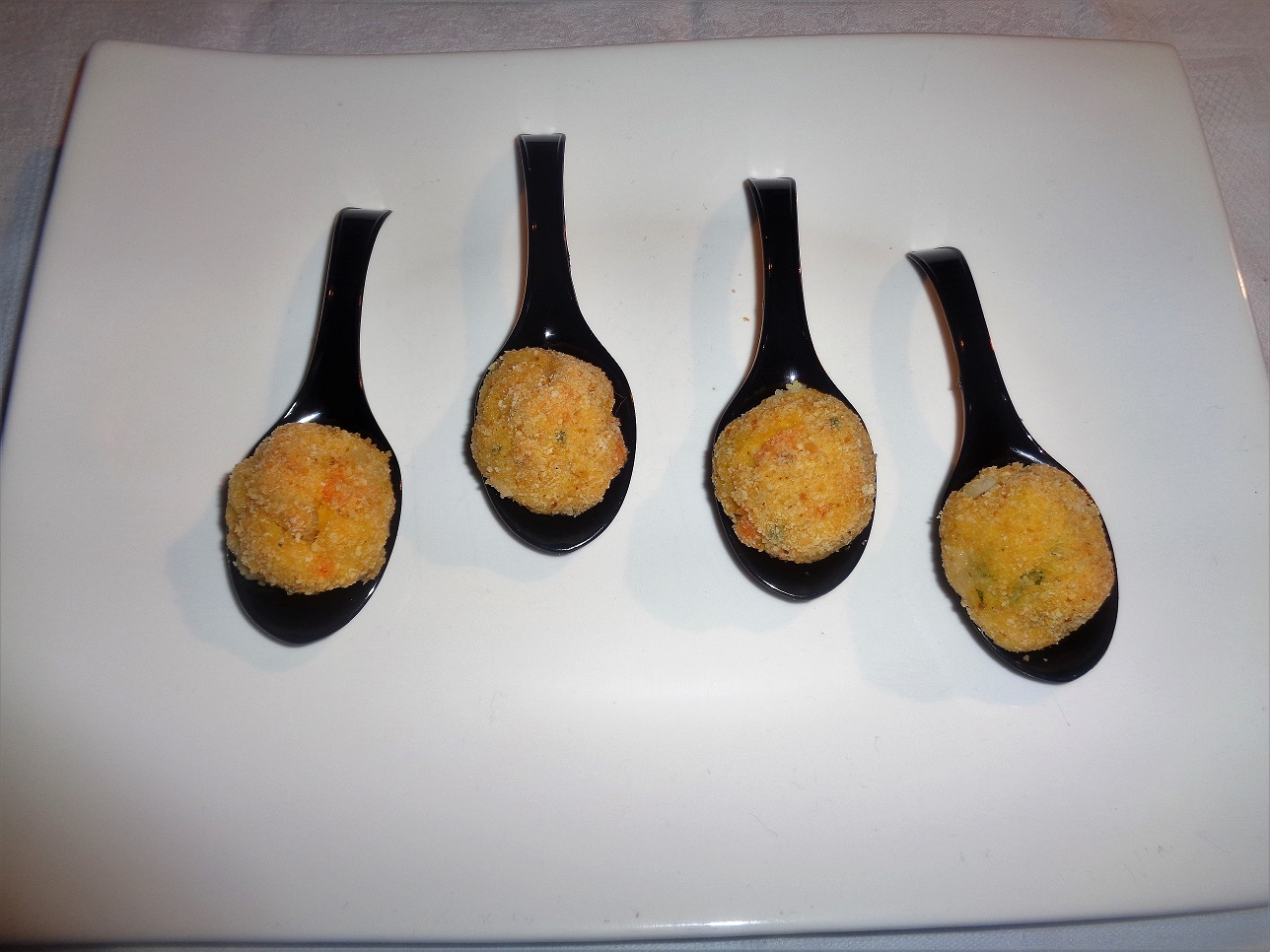 Ricetta finger food – polpette di patate e gamberi