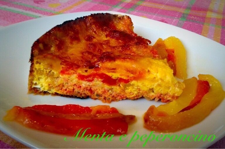 Ricetta frittata al pomodoro con peperoni e mozzarella