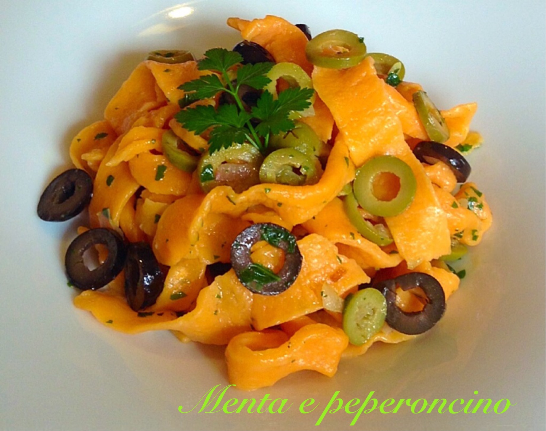 Ricetta Pappardelle rosse con olive