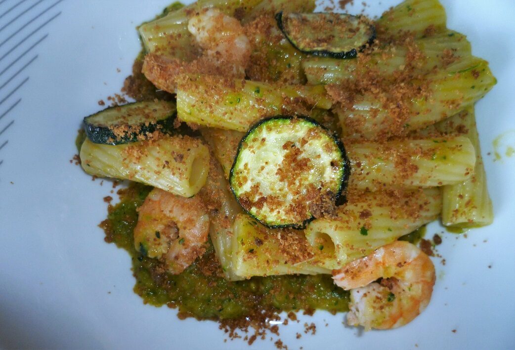 Ricetta – pasta con zucchine e gamberi