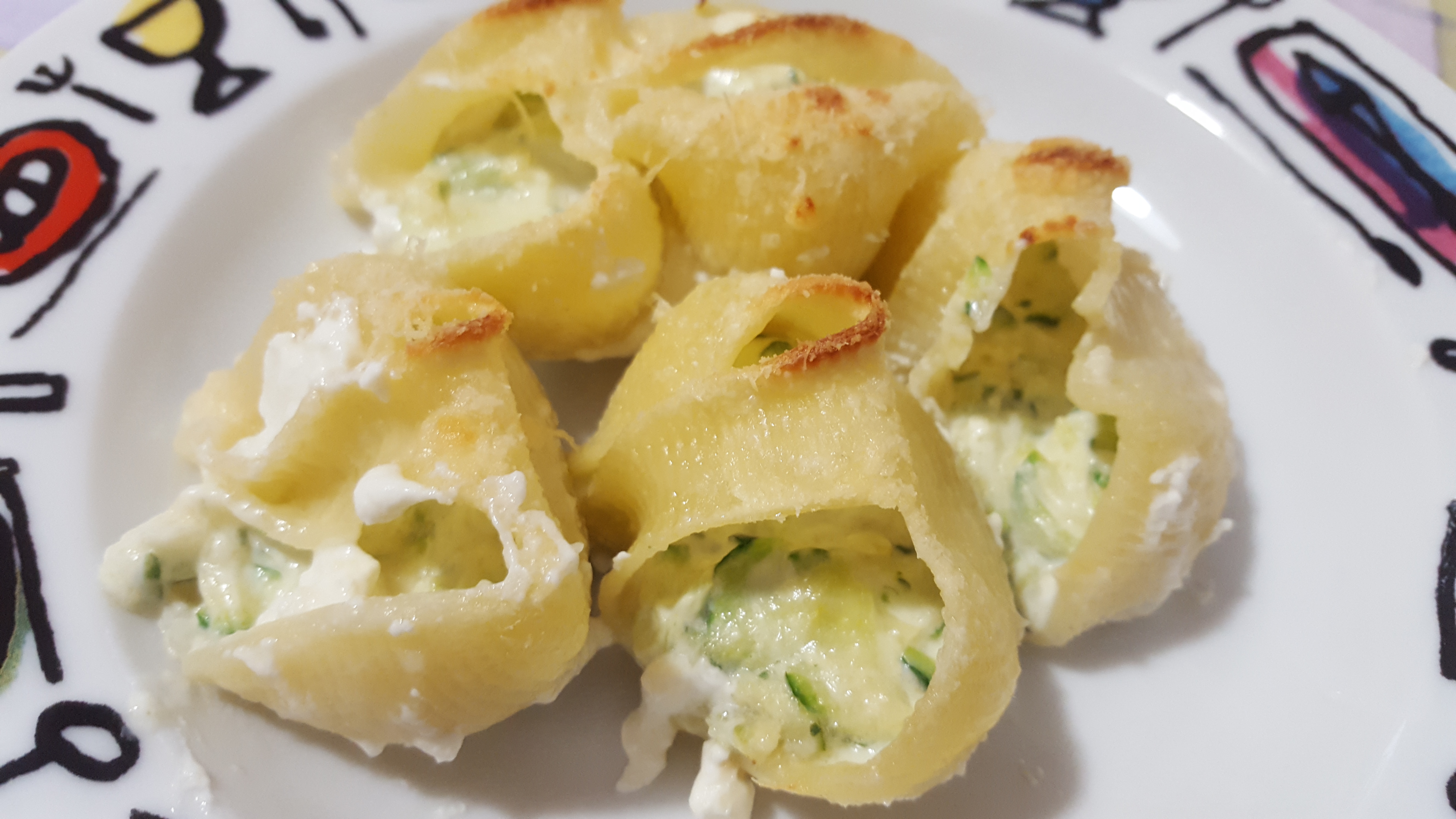 Ricetta pasta: lumaconi ripieni