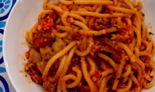 Ricetta pasta melanzane e pomodorini, mandorle bianche