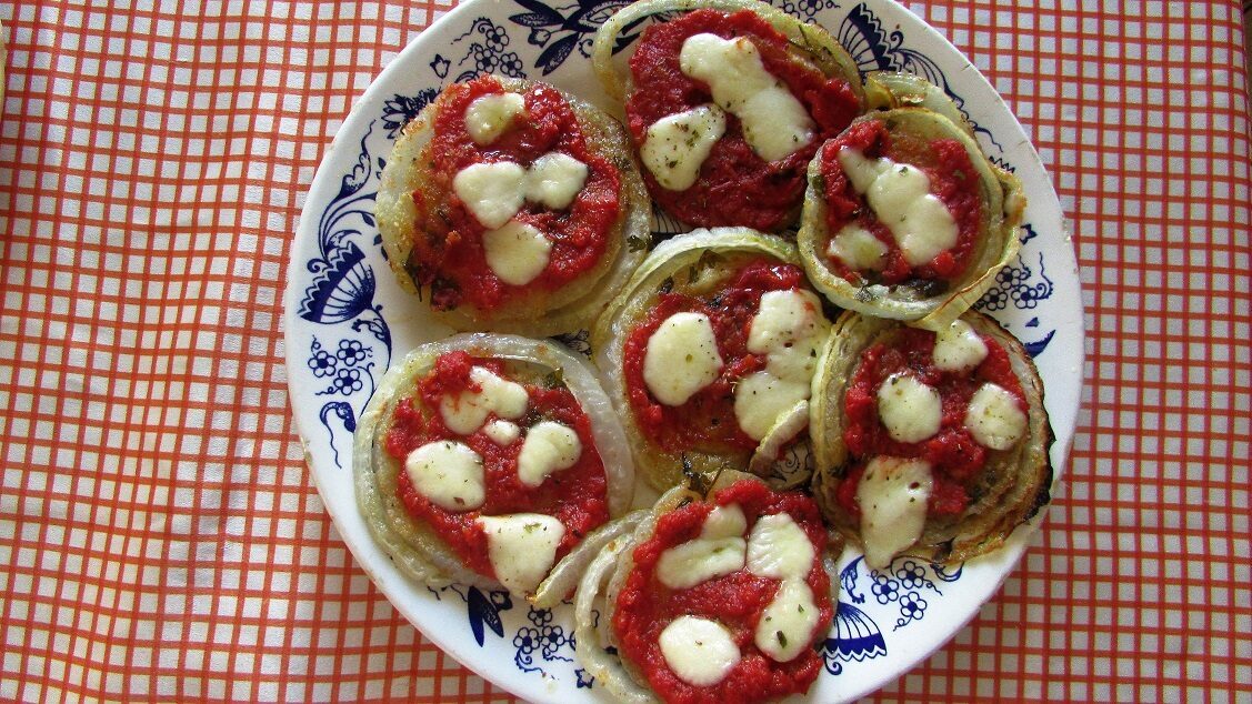Ricetta – pizzette di cipolle di giarratana