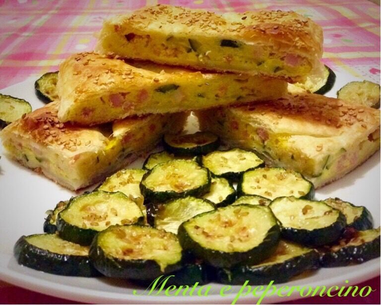 Ricetta strudel salato ripieno di cuscus zucchine e pancetta