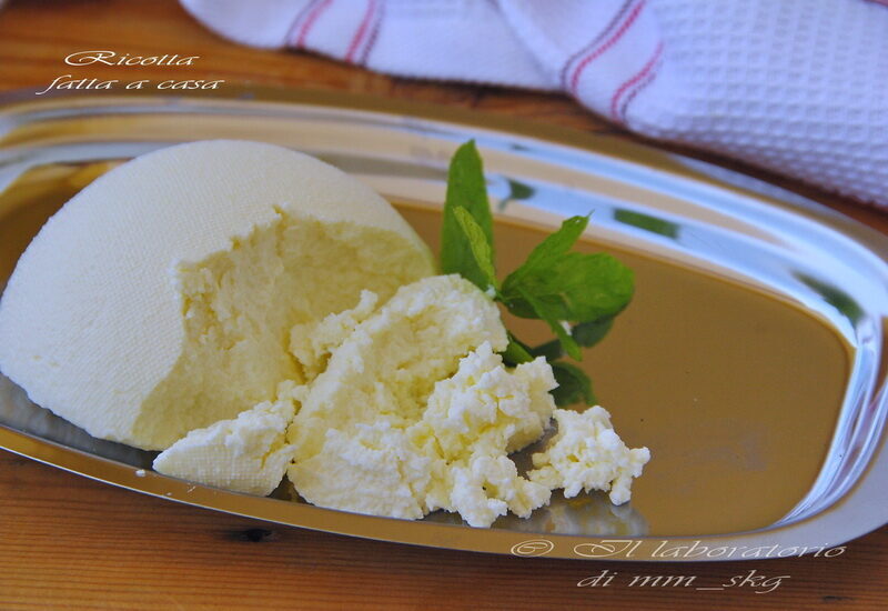 RICOTTA FATTA A CASA
