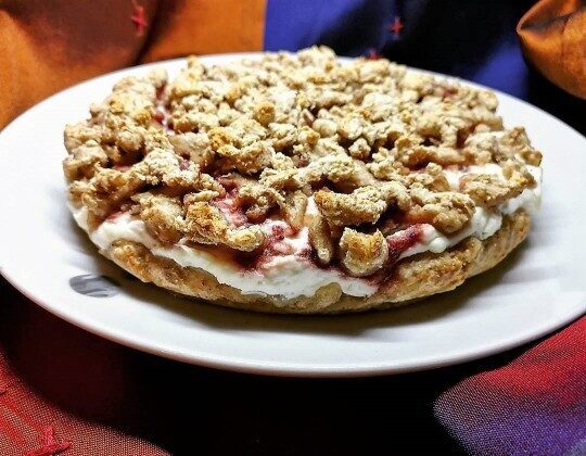Ricotta&strawberry crumble
