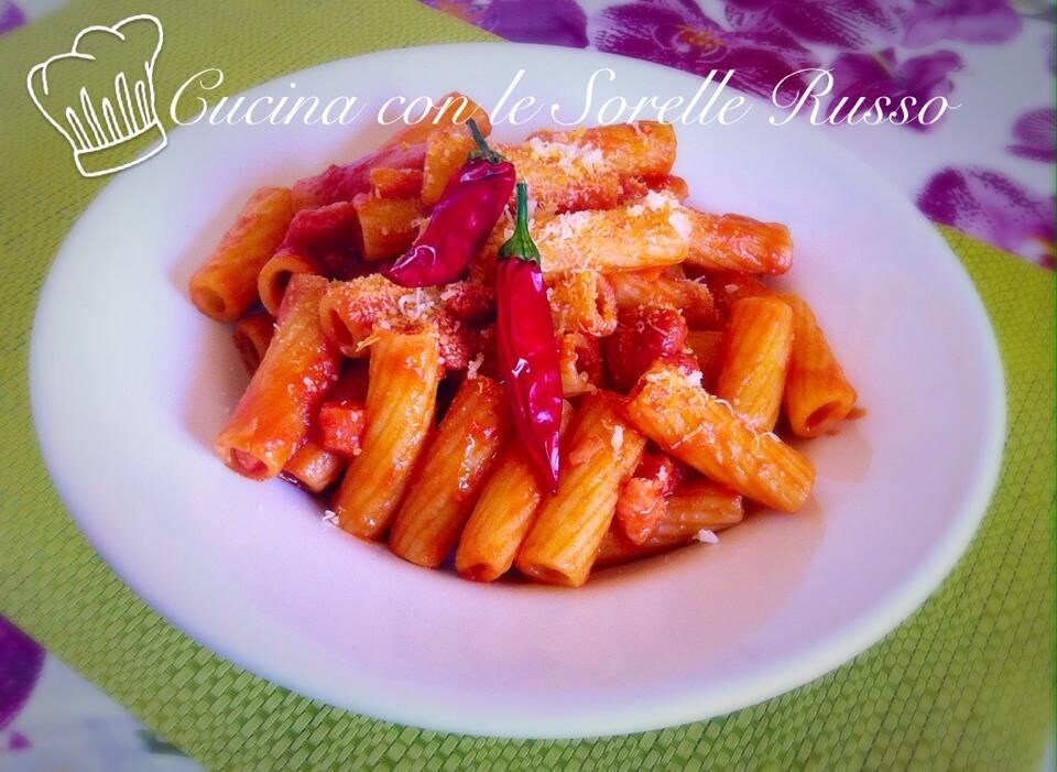 Rigatoni alla amatriciana, delizia piccante