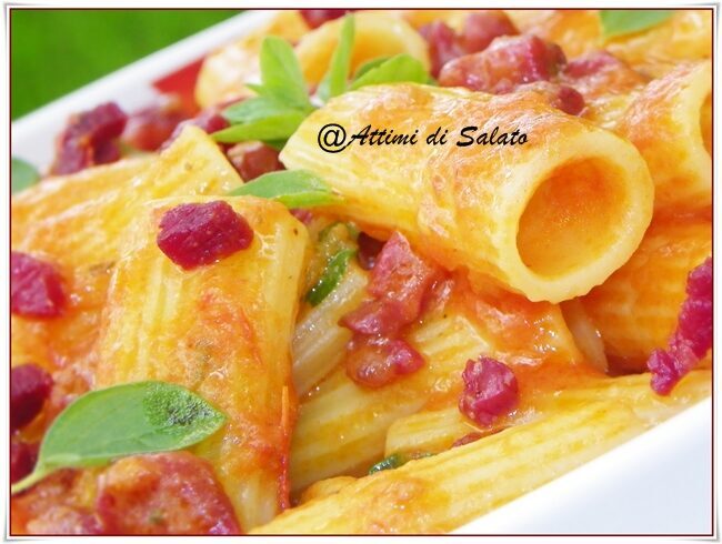 Rigatoni bresaola e bomba vaticana