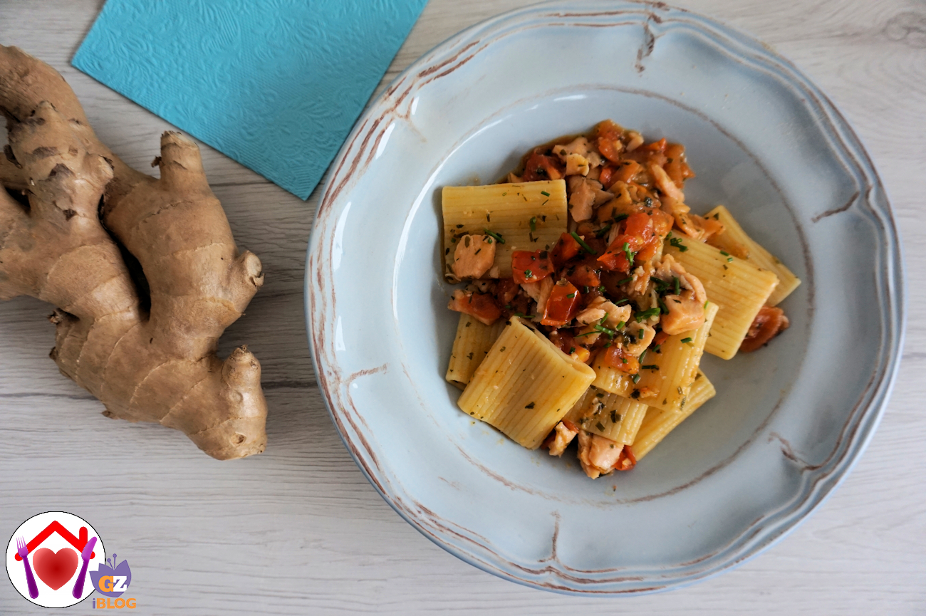 Rigatoni con salmone e zenzero