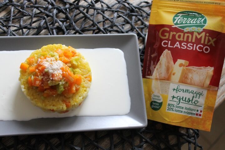 Riso al salto con carote e porri su crema di granmix classico