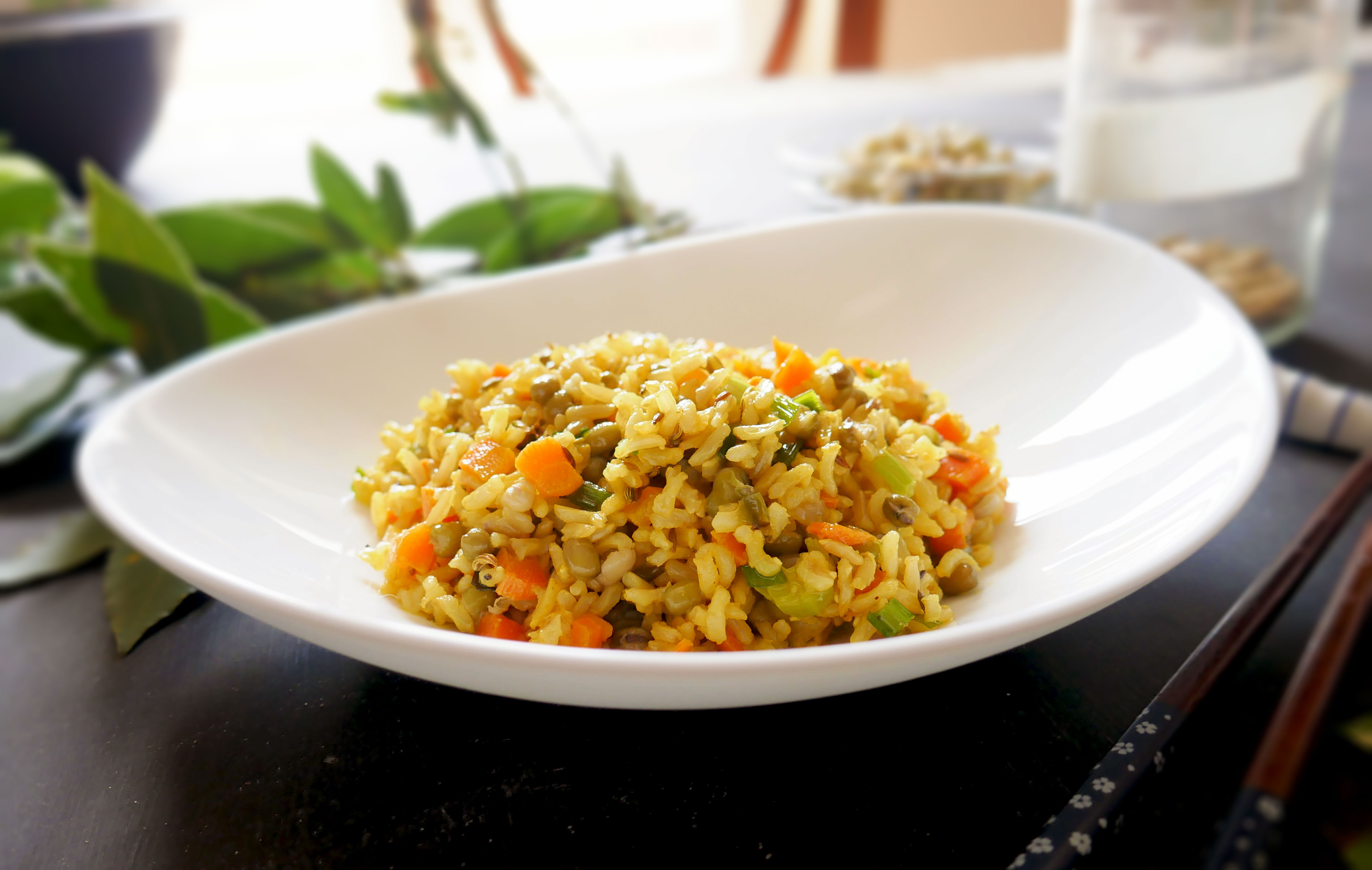 Riso basmati al cardamomo e cumino con fagioli mung e ceci, ricetta facile!